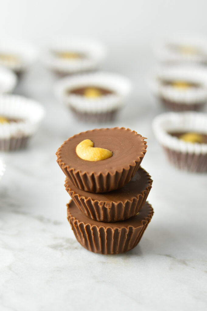 Cashew Mini Nutella Cups