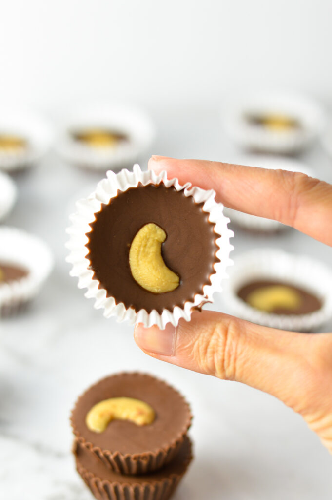 Cashew Mini Nutella Cups