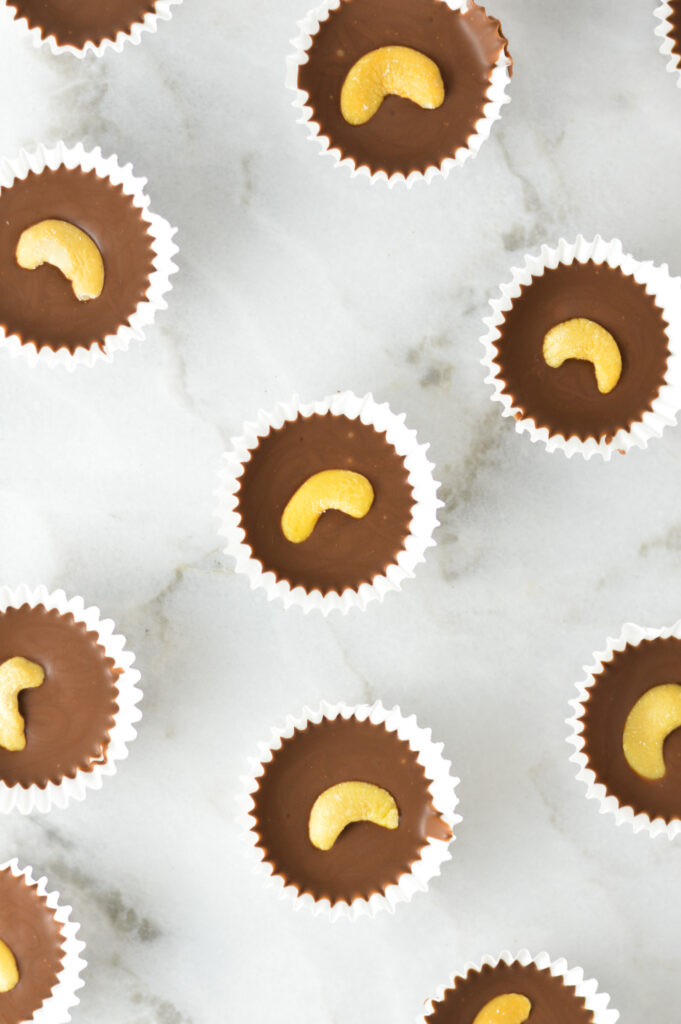 Cashew Mini Nutella Cups