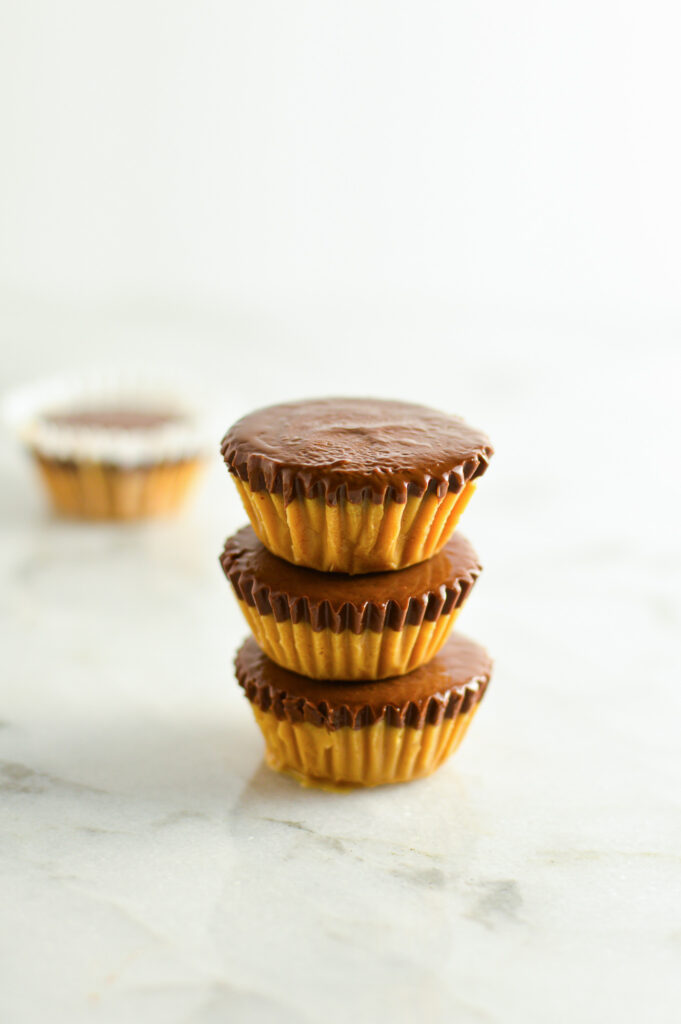 Mini Peanut Butter Nutella Cups