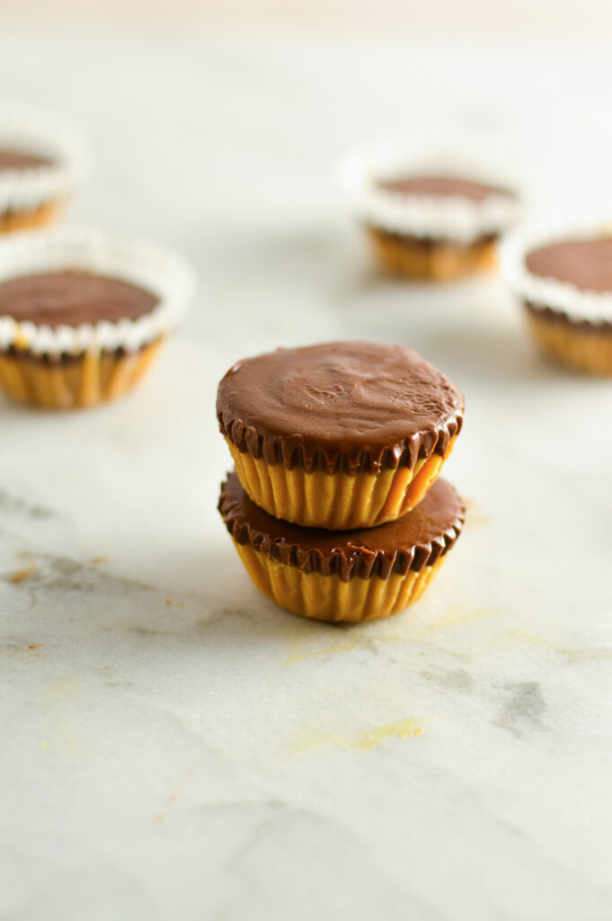 Mini Peanut Butter Nutella Cups