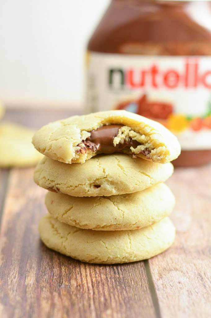 Nutella Stuffed Cookies