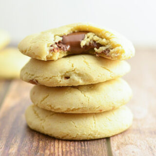 Nutella Stuffed Cookies