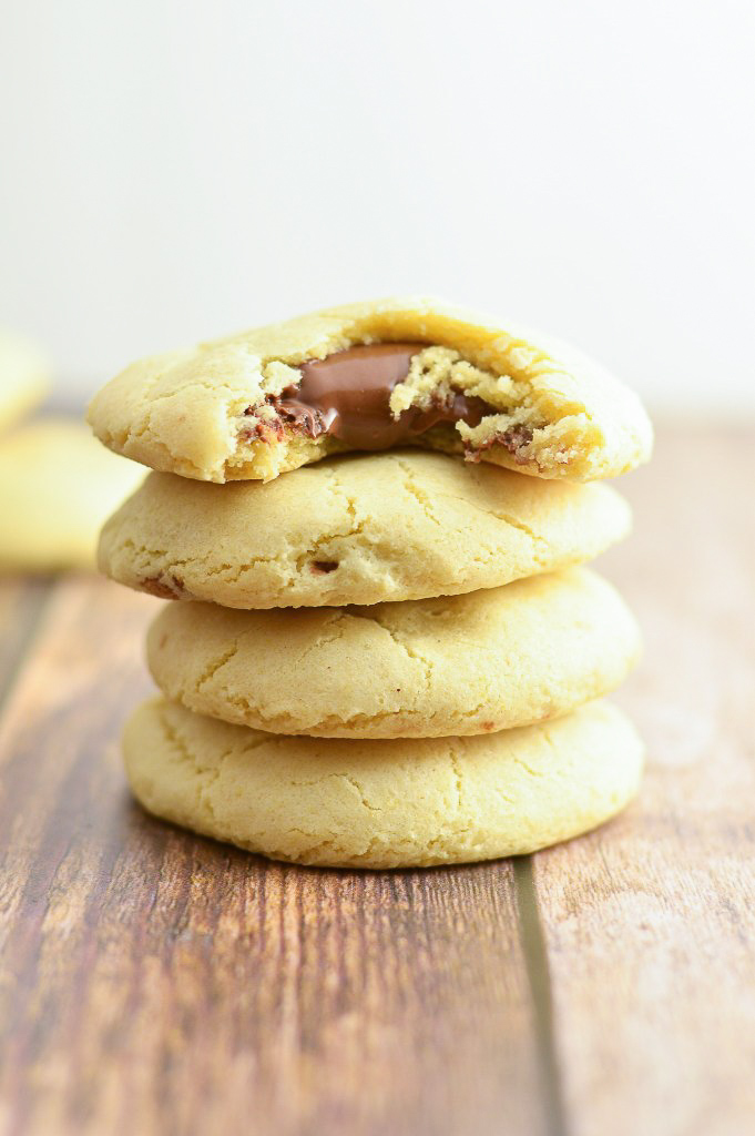 Nutella Stuffed Cookies