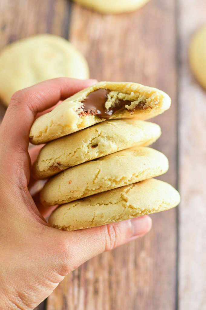 Nutella Stuffed Cookies