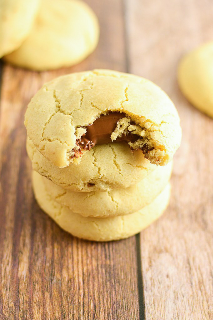 Nutella Stuffed Cookies