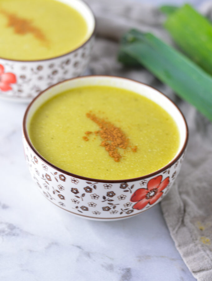 Vegan Cauliflower and Leek Soup