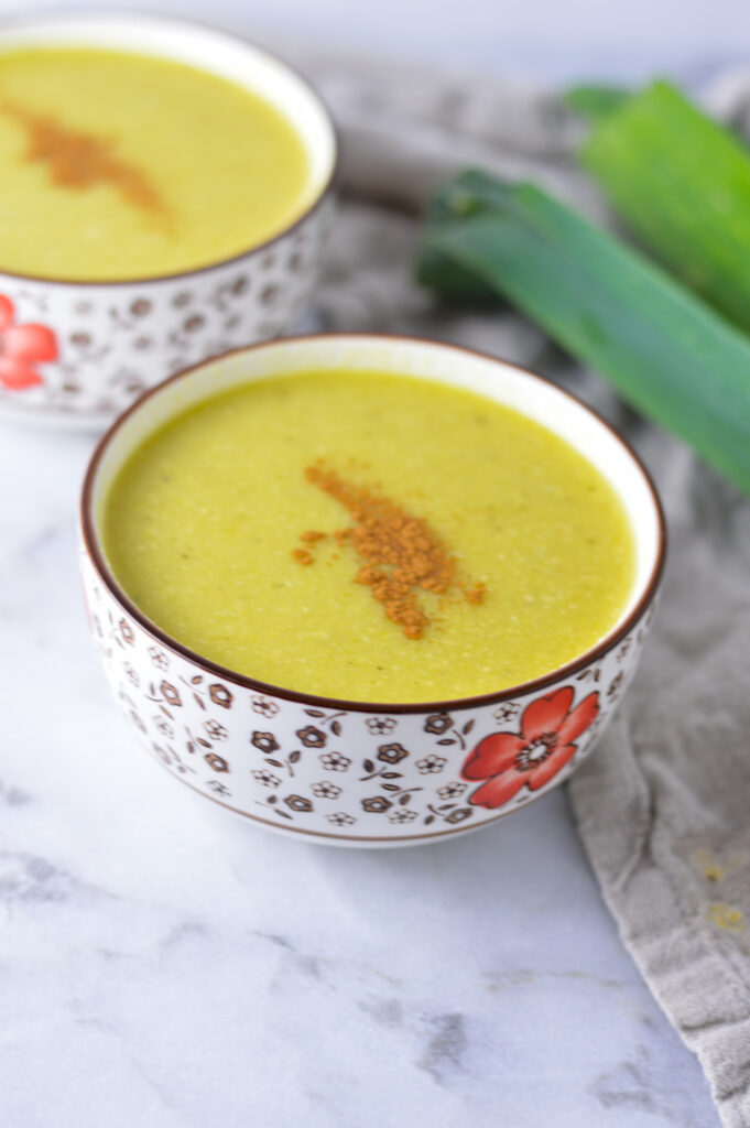 Vegan Cauliflower and Leek Soup