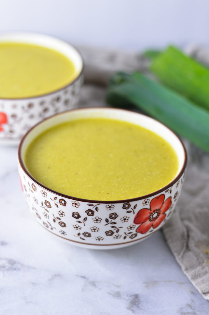 Vegan Cauliflower and Leek Soup