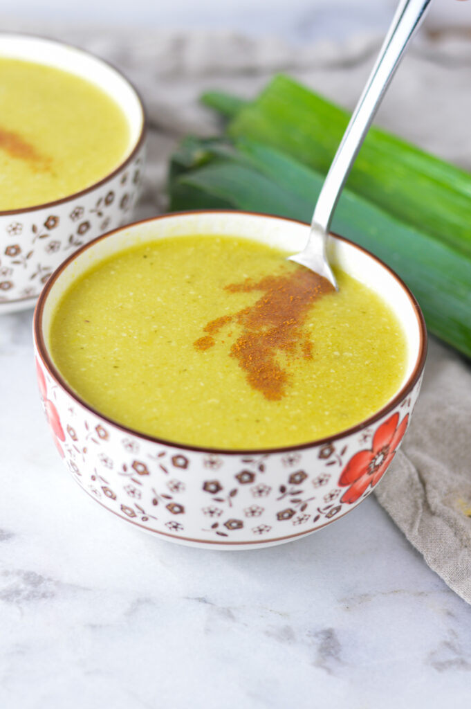 Vegan Cauliflower and Leek Soup