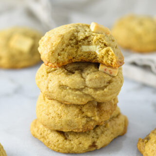 Chewy Peppermint Chunk Cookies