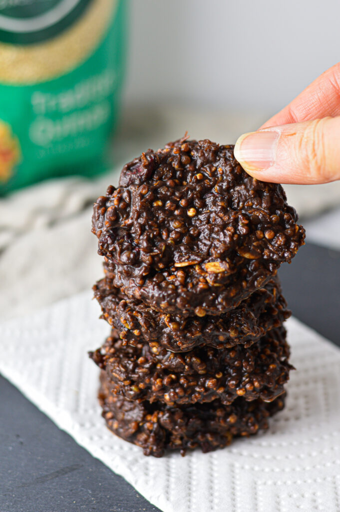 No Bake Cranberry Chocolate Quinoa Cookies