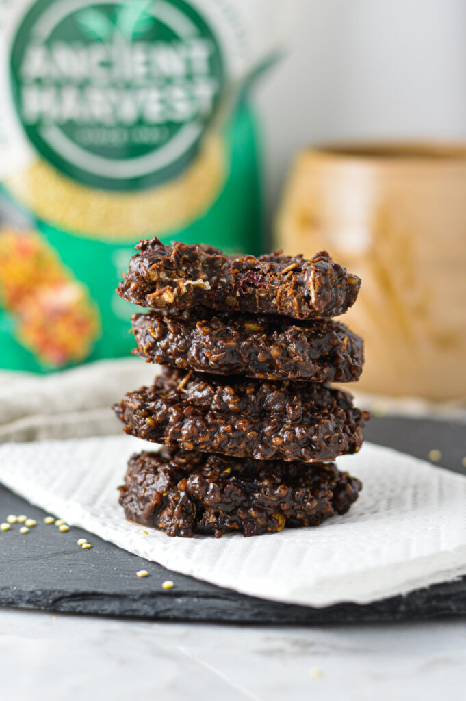 No Bake Cranberry Chocolate Quinoa Cookies