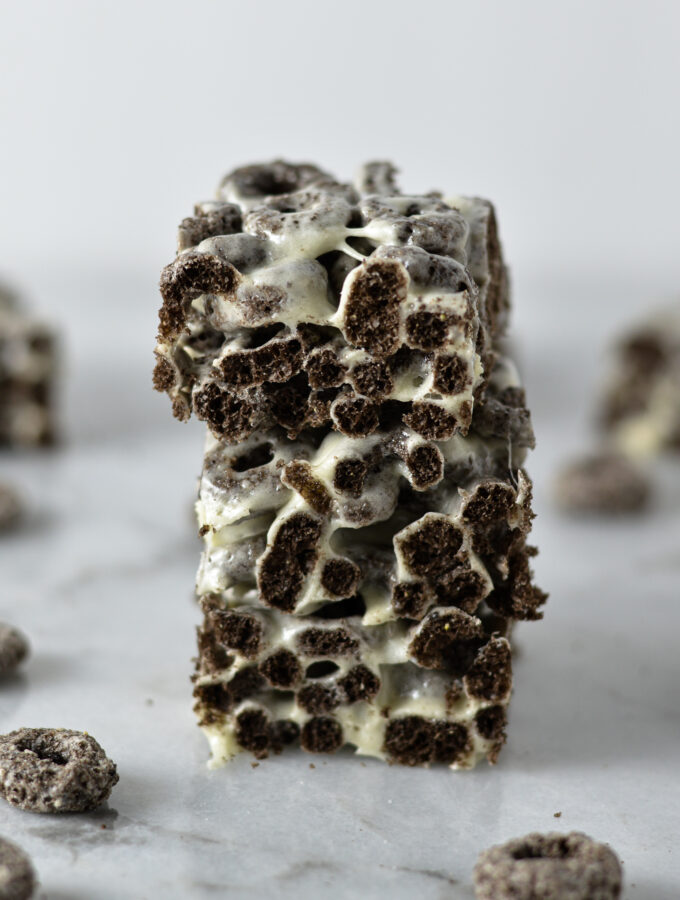 Oreo O's Marshmallow Squares