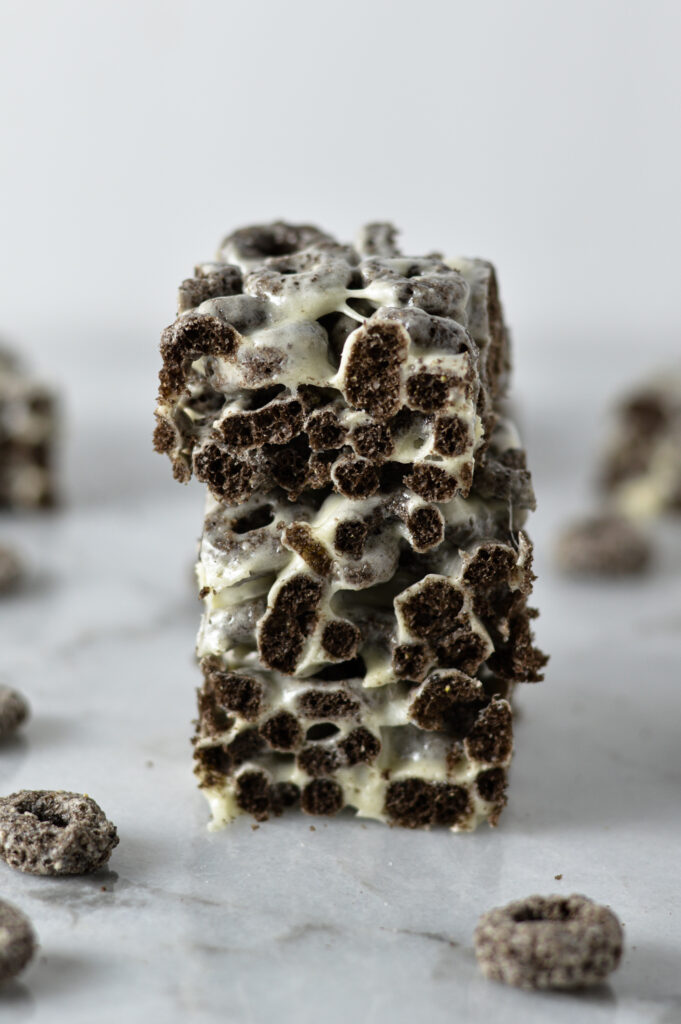 Oreo O's Marshmallow Squares