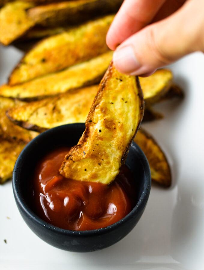 Air Fryer Potato Wedges