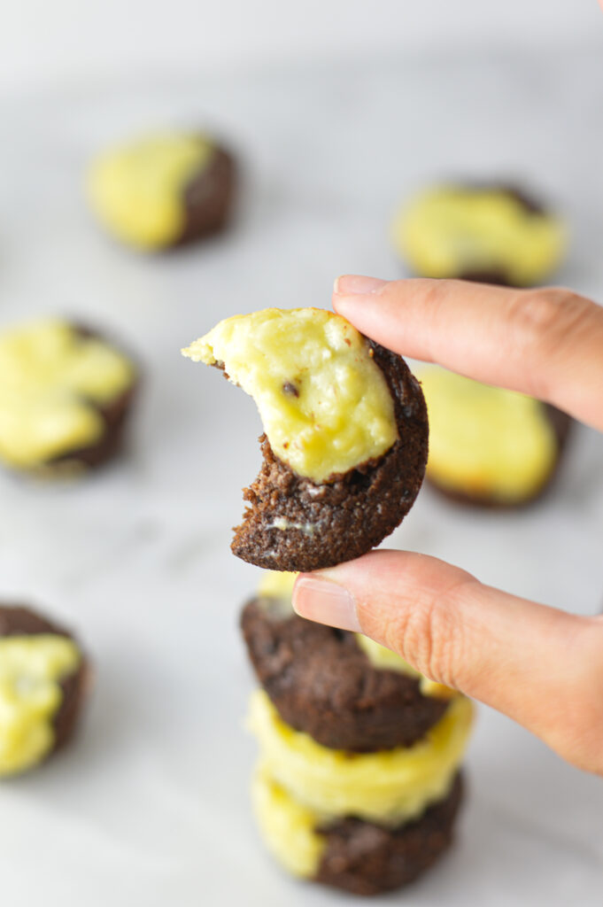 Cheesecake Brownie Bites