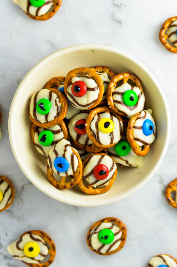 Halloween Pretzel Monster Eyes