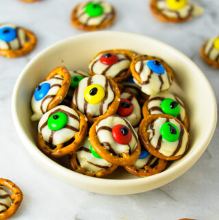 Halloween Pretzel Monster Eyes