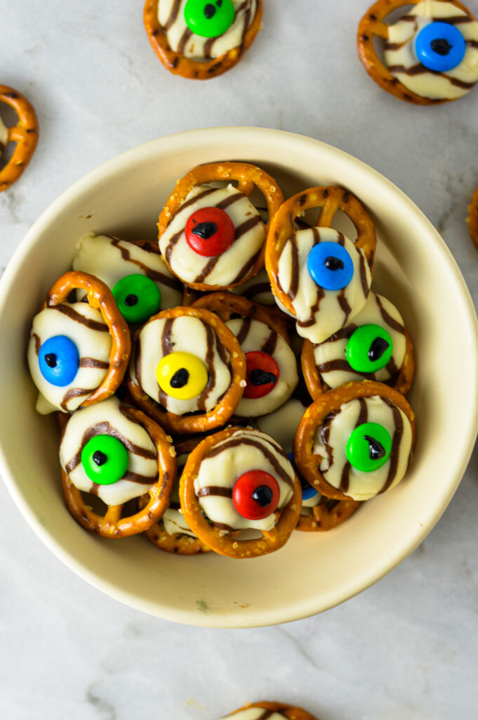 Halloween Pretzel Monster Eyes