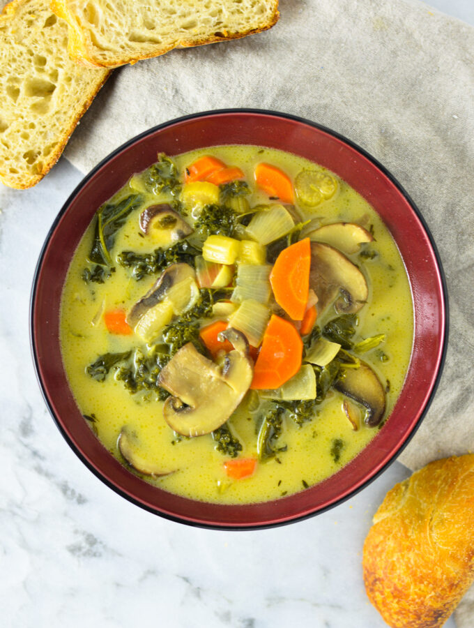 Creamy Kale and Mushroom Soup