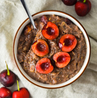 Vegan Cherry Oatmeal