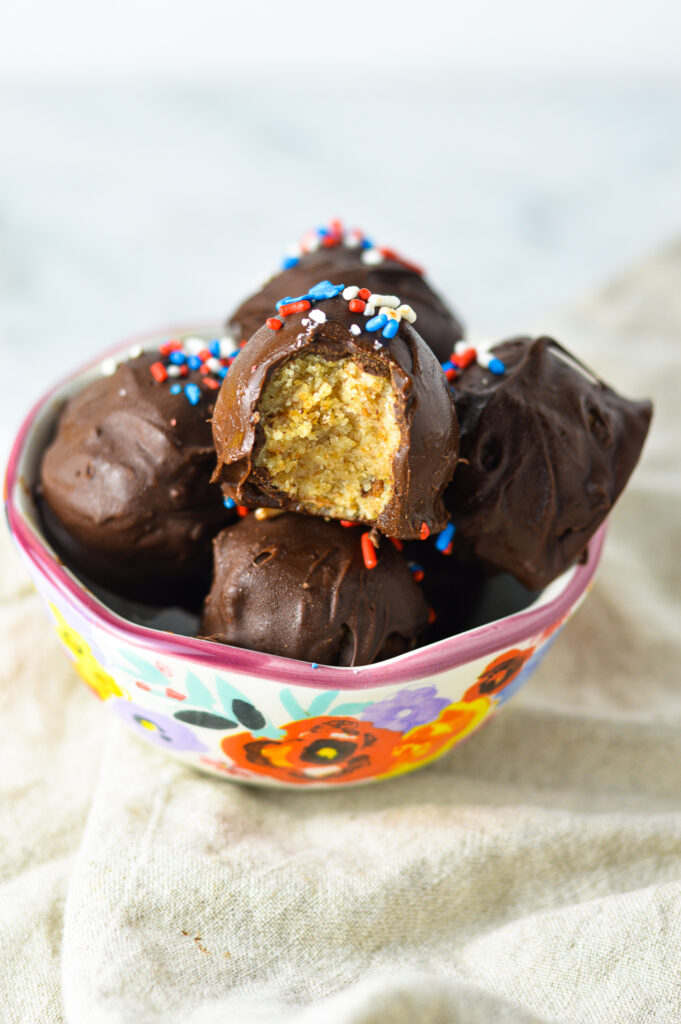 Easy 4th of July Cake Balls