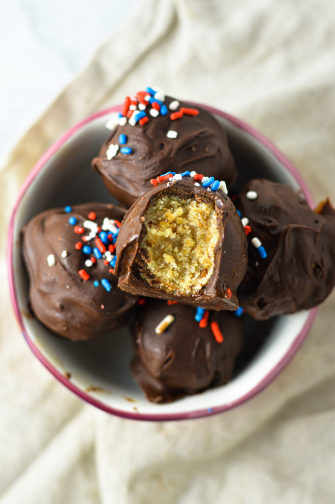 Easy 4th of July Cake Balls