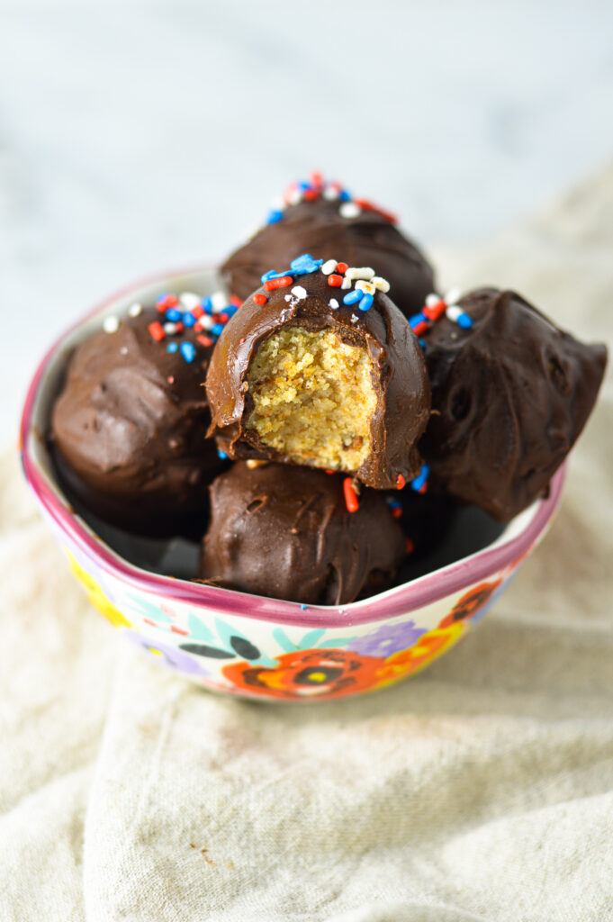 Easy 4th of July Cake Balls