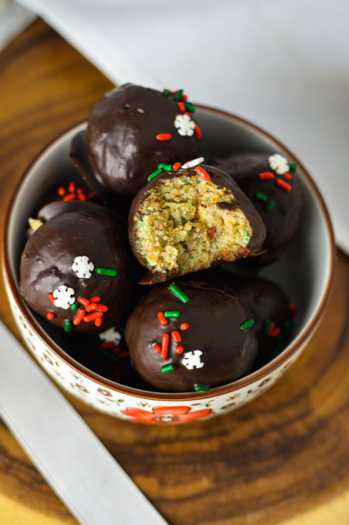 Easy Christmas Cake Balls