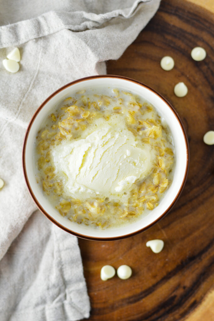 White Chocolate Cupcake Oatmeal