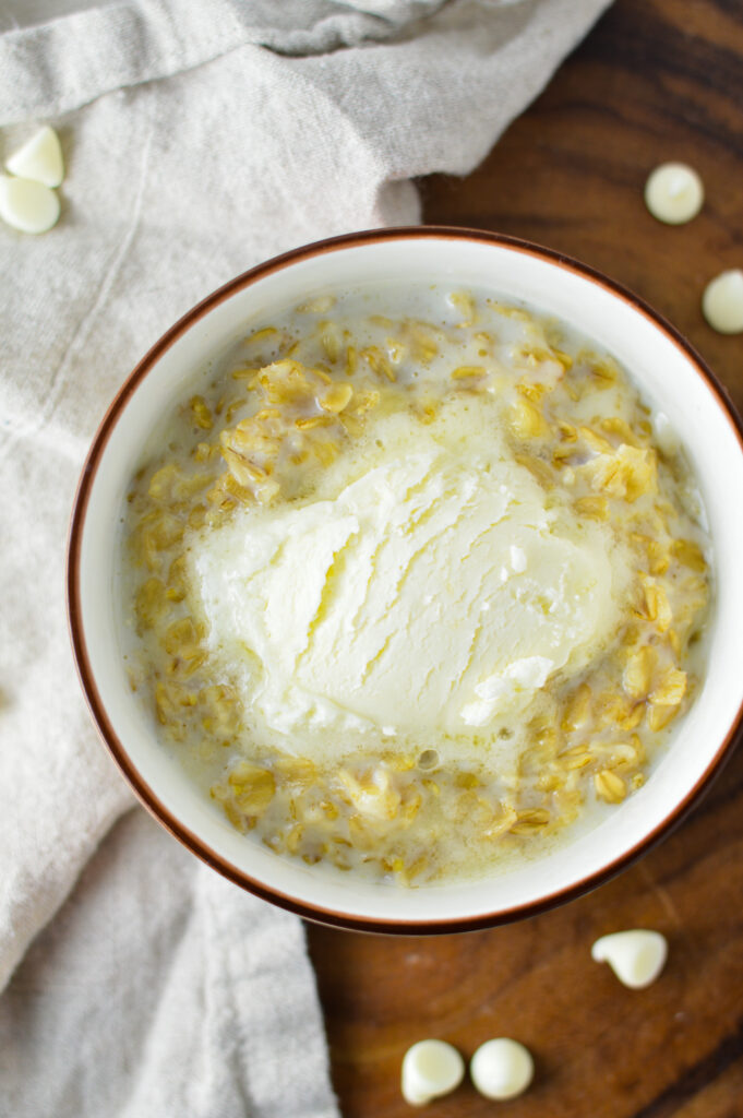 White Chocolate Cupcake Oatmeal