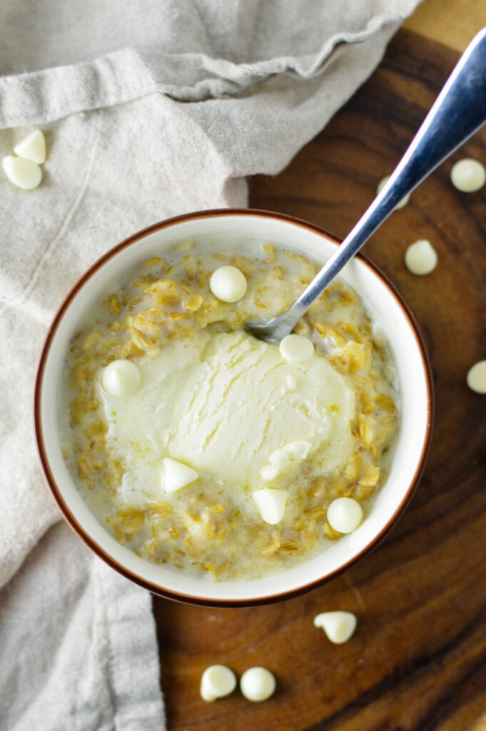 White Chocolate Cupcake Oatmeal