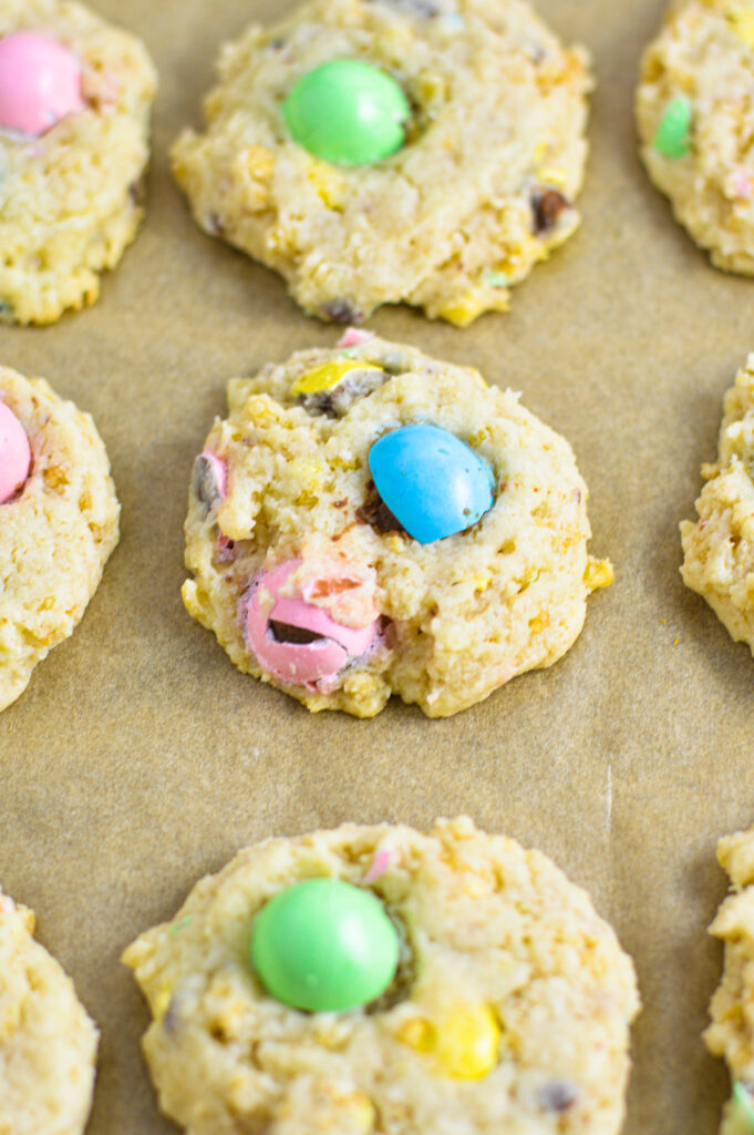 Crispy Mini Egg Cream Cheese Cookies