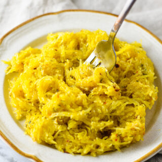 Instant Pot Garlic Parmesan Spaghetti Squash