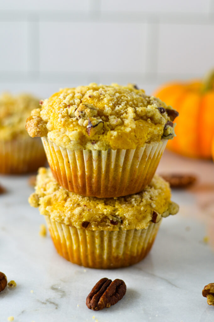 Pumpkin Coffee Cake Muffins