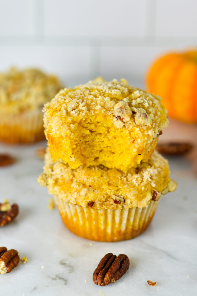 Pumpkin Coffee Cake Muffins