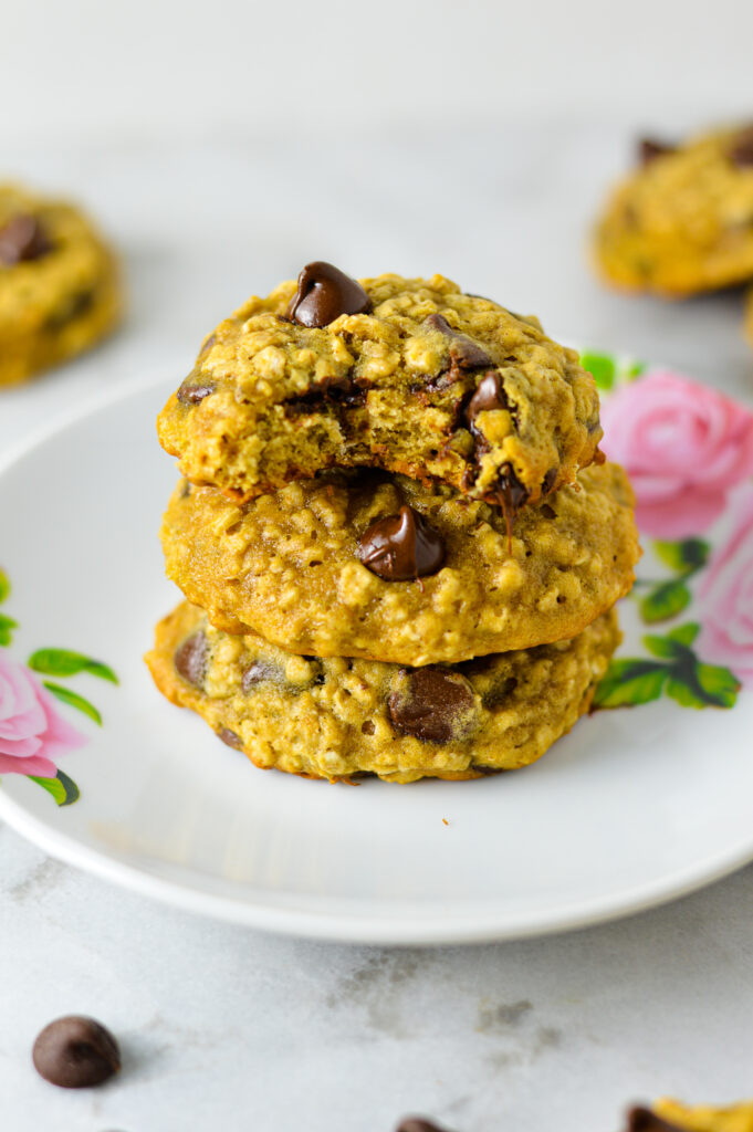 Banana Chocolate Chip Oatmeal Cookies