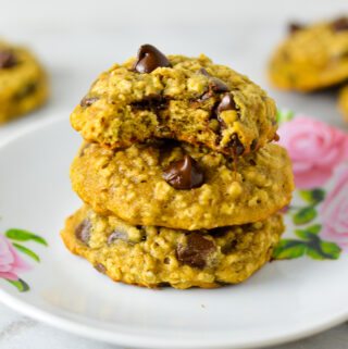 Banana Chocolate Chip Oatmeal Cookies