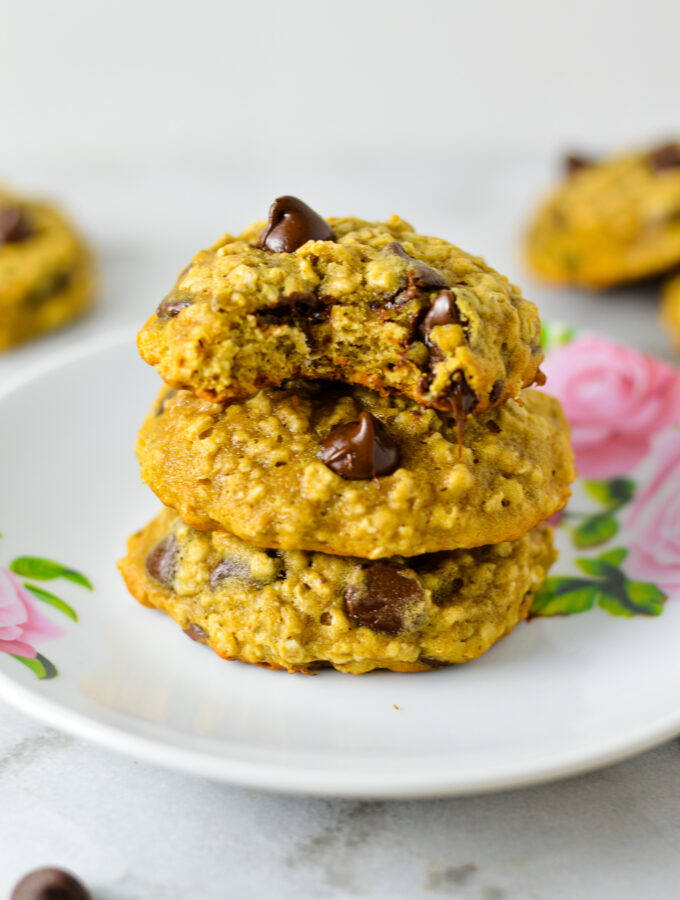 Banana Chocolate Chip Oatmeal Cookies