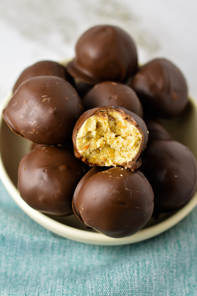 Crunchy Peanut Butter Chocolate Truffles