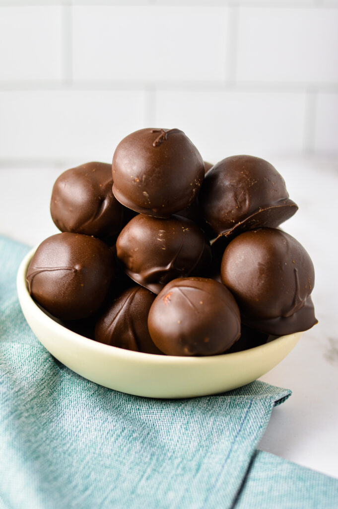 Crunchy Peanut Butter Chocolate Truffles