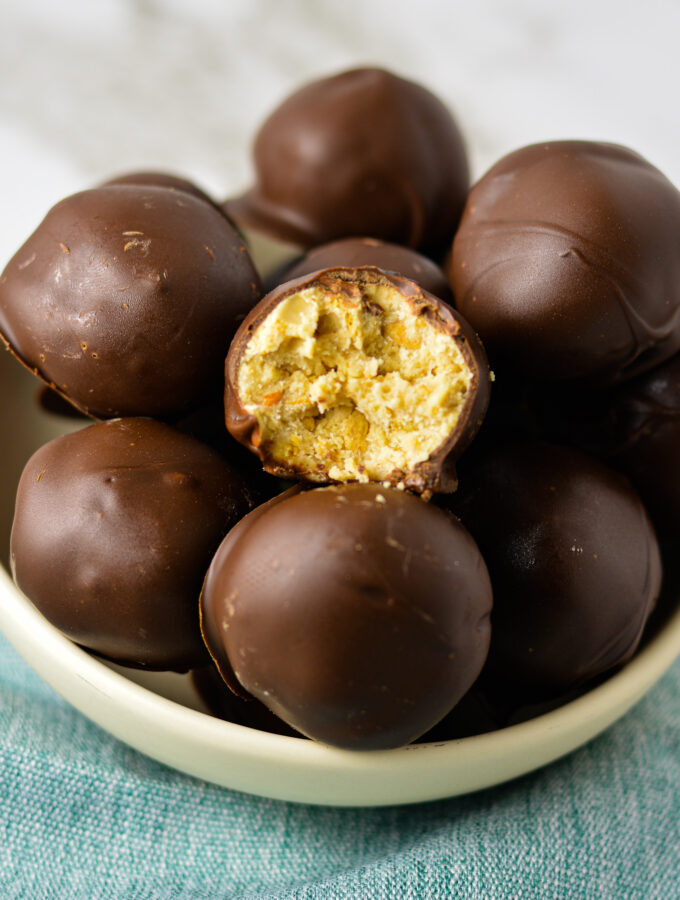 Crunchy Peanut Butter Chocolate Truffles