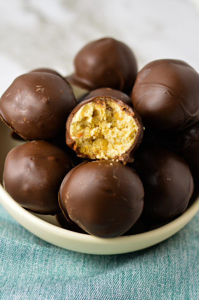 Crunchy Peanut Butter Chocolate Truffles