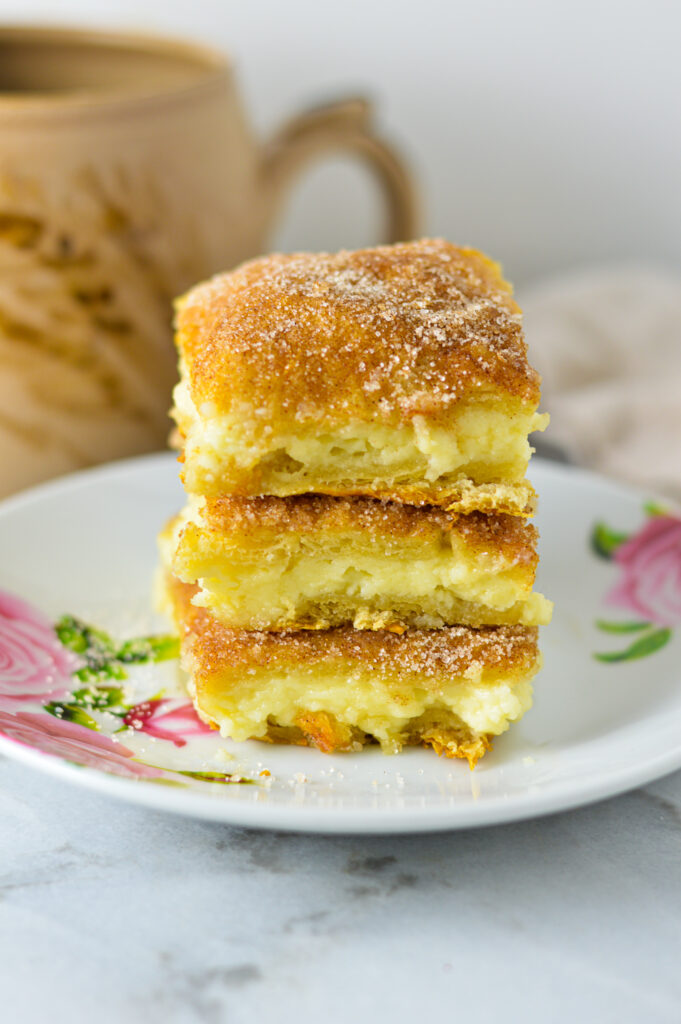 Easy Churro Cheesecake Bars