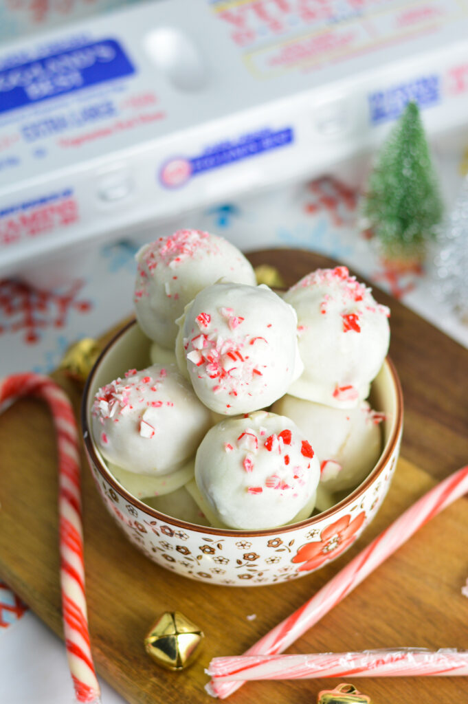 Easy Peppermint Cake Balls