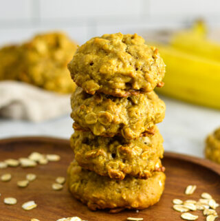 Healthy Peanut Butter and Banana Oat Cookies