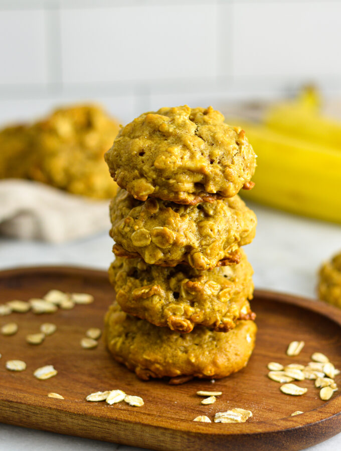 Healthy Peanut Butter and Banana Oat Cookies